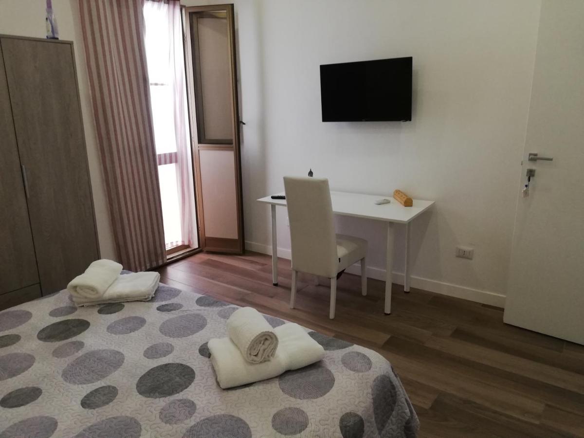 Casa Di Edoardo Bed & Breakfast Brindisi Exterior foto